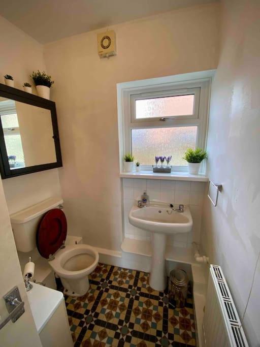 Brickworks - 2 Bedrooms, 15 Mins Walk To The Centre, With Garden Cardiff Exterior foto