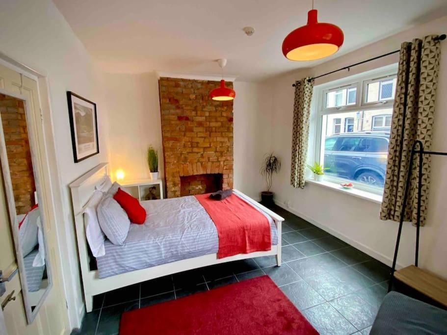 Brickworks - 2 Bedrooms, 15 Mins Walk To The Centre, With Garden Cardiff Exterior foto